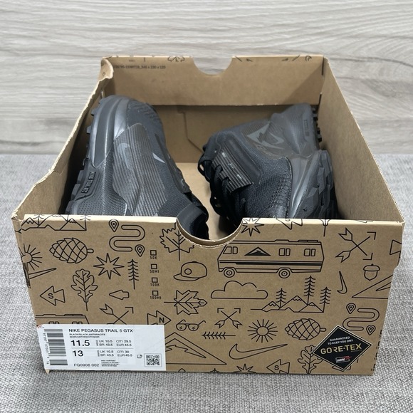 Athletic_Shoes